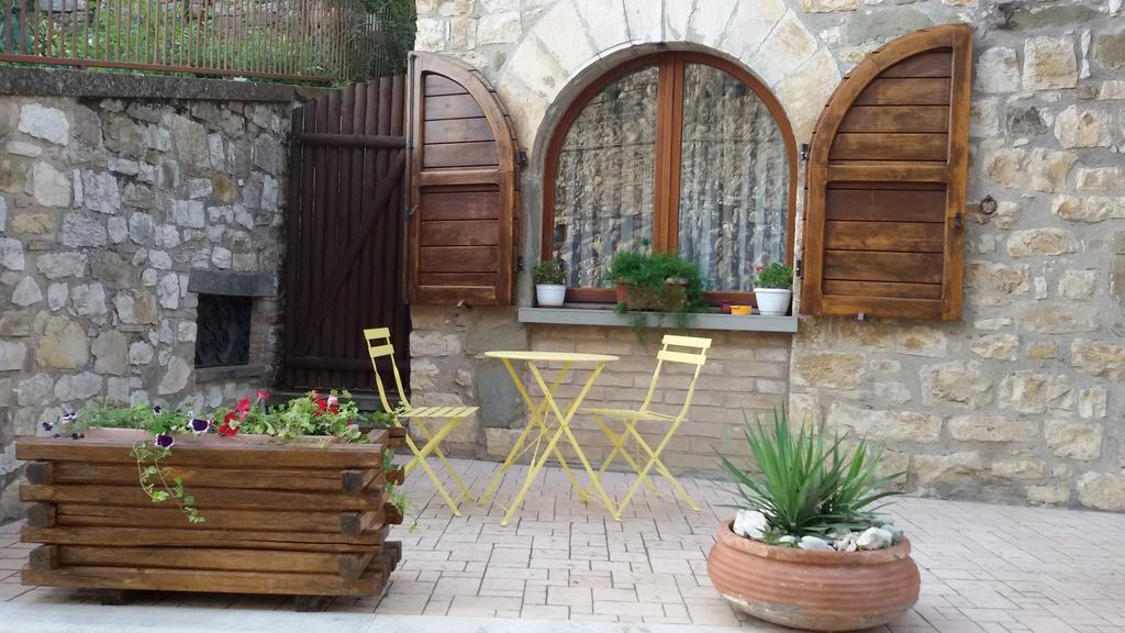 Borgo Medioevale Apartment Todi Exterior photo