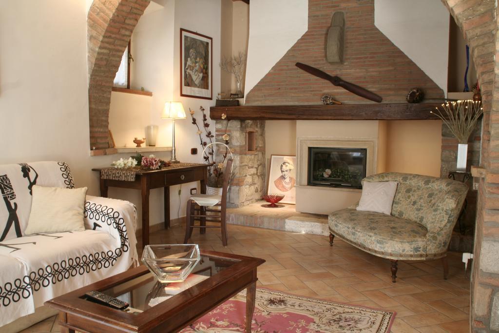 Borgo Medioevale Apartment Todi Exterior photo