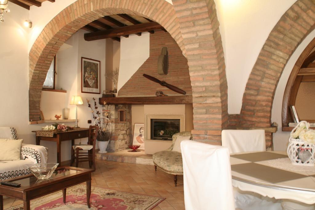 Borgo Medioevale Apartment Todi Exterior photo