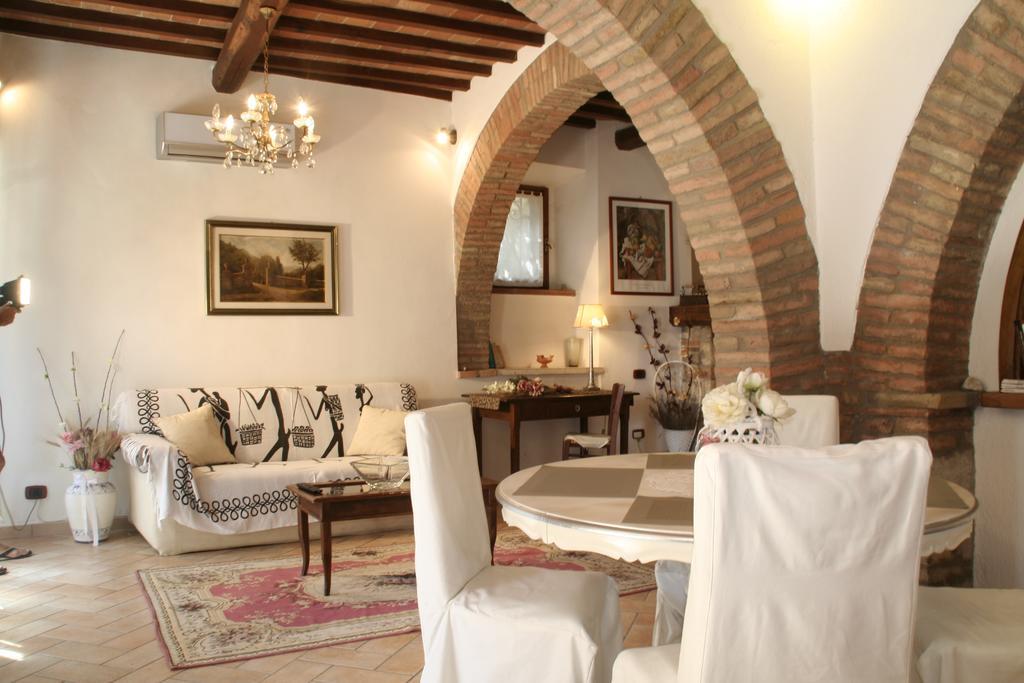 Borgo Medioevale Apartment Todi Exterior photo